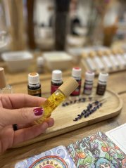 Aroma setkání pro ženy - Tvoření osobních vůní s esenciálními oleji Young Living