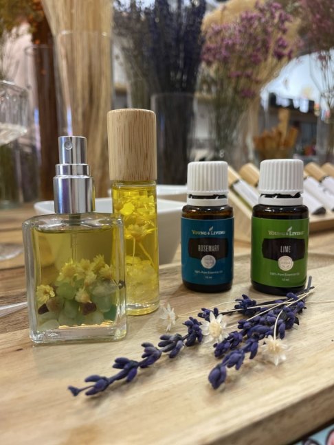 Aroma setkání pro ženy - Tvoření osobních vůní s esenciálními oleji Young Living